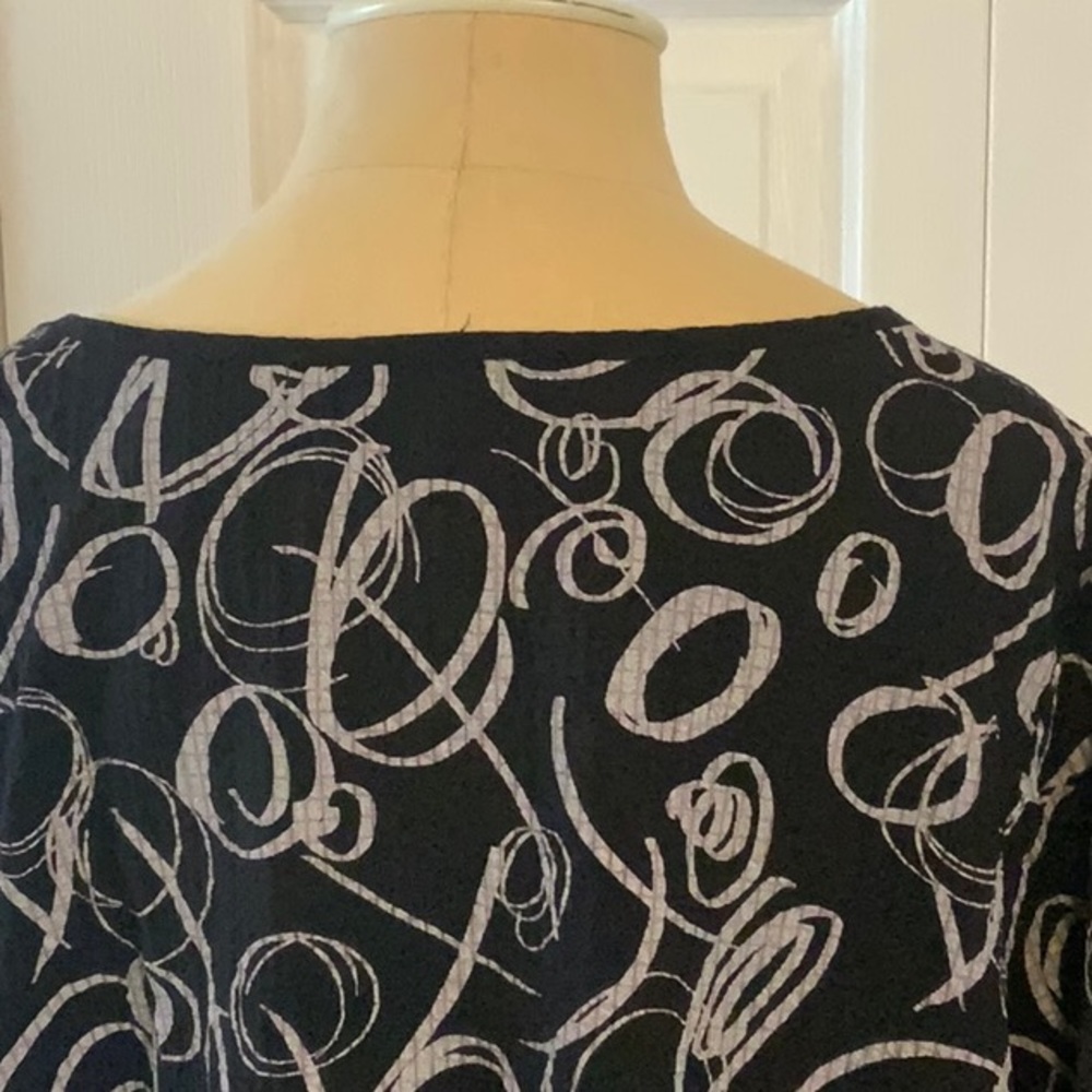 Moonlight by Y&S Tunic Top- OS- Black/Wht/Red- 2 Pocket - Picture 5 of 9